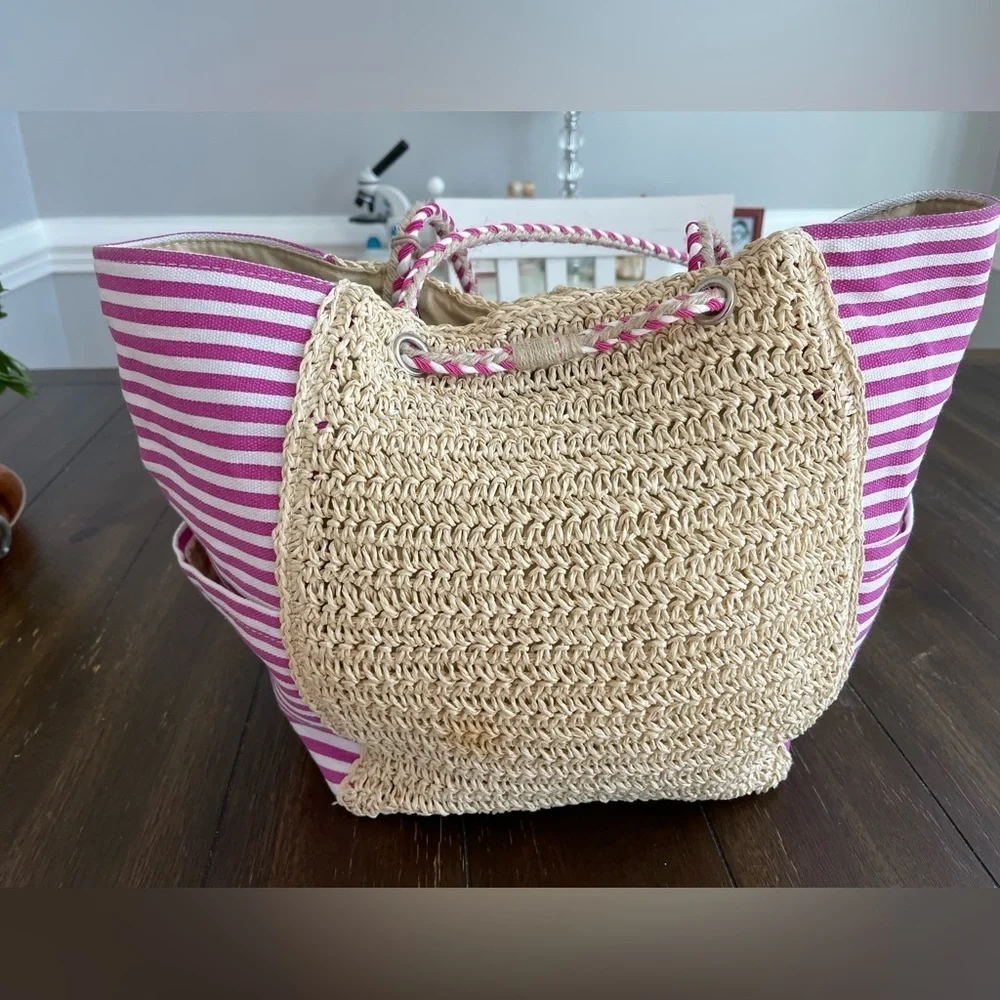 Suns N sand tote bag